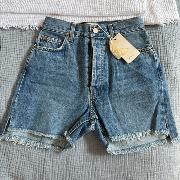 Doen Cadiz Wash Jean Shorts - Picture 2 of 3